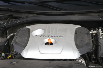 2015款哈弗H8 2.0T自动四驱豪华型