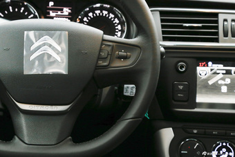 2015款东风雪铁龙C3-XR 1.6L自动先锋型