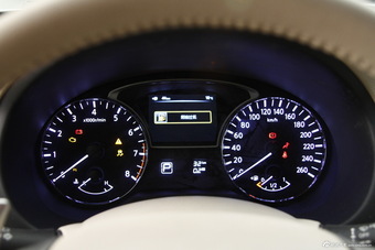 2013款天籁实拍图