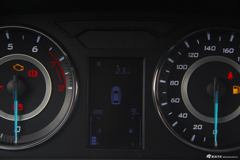 2015款V CROSS 1.5L手动智趣型