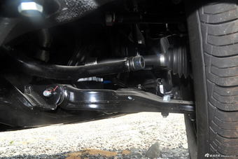 2013款狮跑2.0L GL自动两驱版