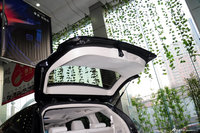 2013款马自达8 2.5L自动尊贵版