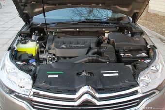 2013款东风雪铁龙C5到店实拍