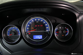 2014款英伦金刚两厢1.5L手动尊贵型