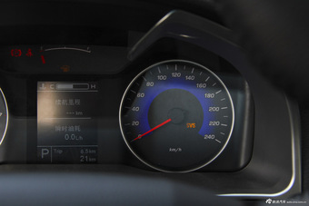 2016款吉利帝豪1.3T自动三厢向上版