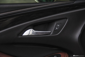 2015款昂科威20T四驱豪华型