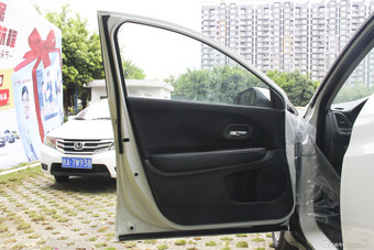 2015款缤智1.8L CVT两驱精英型