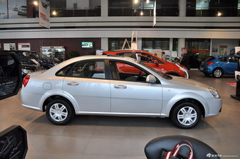 2013款凯越1.5L手动经典型 钛银