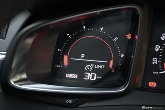 2016款DS6 1.6T自动豪华版THP160