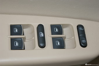 2013款新宝来1.4T自动舒适版图片