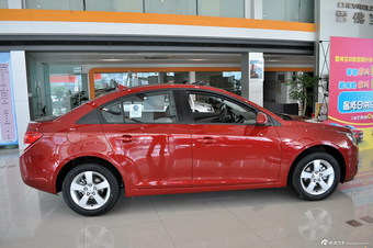 2013款科鲁兹1.6L自动舒适型