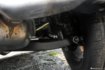 2013款狮跑2.0L GLS手动两驱版