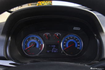 2015款风光360 1.5L手动豪华型7座国V