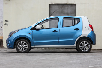 2014款众泰云100纯电动舒适型