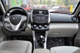 2012款力帆X60 1.8L手动发现版舒适型图片