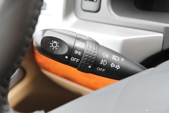 2014款蒙派克S 2.8T新干线豪华型ISF2.8
