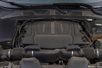 2015款捷豹XF 3.0 SC R-Sport豪华版