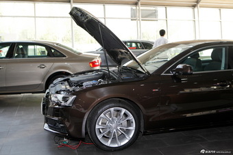 2014款奥迪A5 sportback40 TFSI quattro
