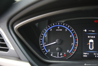 2015款海马M6 1.5T手动舒适型