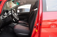 2015款吉利英伦C5 1.5L手动两厢尊贵型