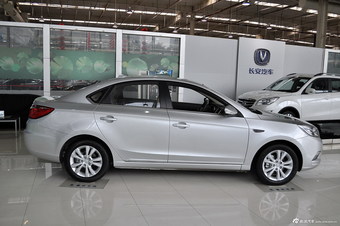 2014款逸动1.6L手动尊贵型