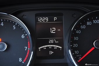 2015款朗行230TSI DSG舒适版