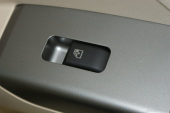 2013款吉利EC7 1.8L CVT精英型图片