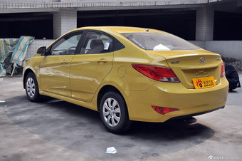 2014款瑞纳1.4L手动时尚型 迎春黄