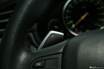 2015款宝马5系535Li 3.0T自动行政型豪华设计套装