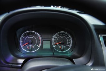 2014款飞腾C5 1.5T自动两驱豪华型