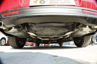 2015款睿翼2.0L自动轿跑精英版图片