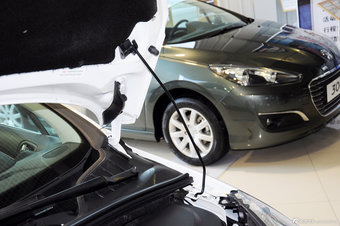 2013款标致408实拍