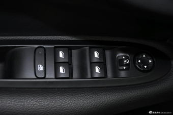 2013款雪铁龙C4L 1.8L手动劲享版图片