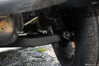 2013款狮跑2.0L GLS自动两驱版