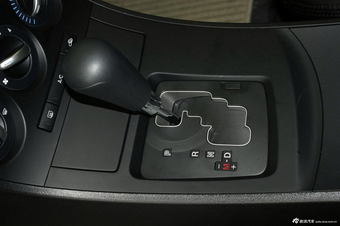 2013款马自达3星骋三厢1.6L手动精英型