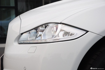 2015款捷豹XJL80周年版