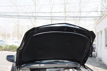 2015款凯迪拉克XTS 28T自动舒适型