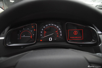 2016款DS 6 1.6T自动舒适版THP160