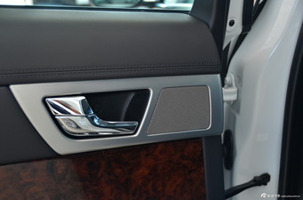 2015款捷豹XF 2.0T Sportbrake 豪华版