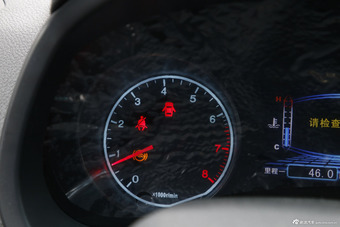 2015款速锐1.5L自动豪华型