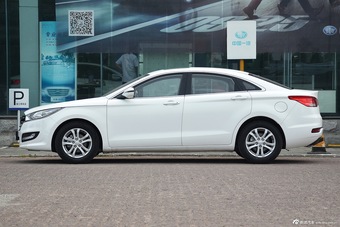 2016款奔腾B50 1.6L自动舒适型