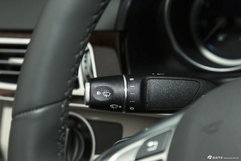 2015款奔驰E260L 2.0T自动