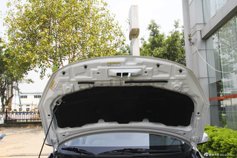 2016款风神A60 1.5L手动尊贵型