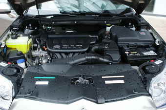 2012款东风雪铁龙C5