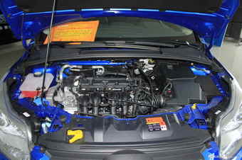 2012款福克斯三厢