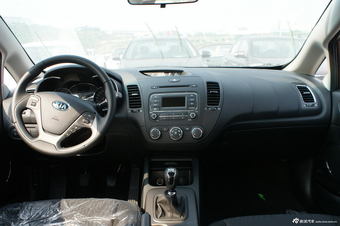 2012款起亚K3 1.6L手动GLS图片