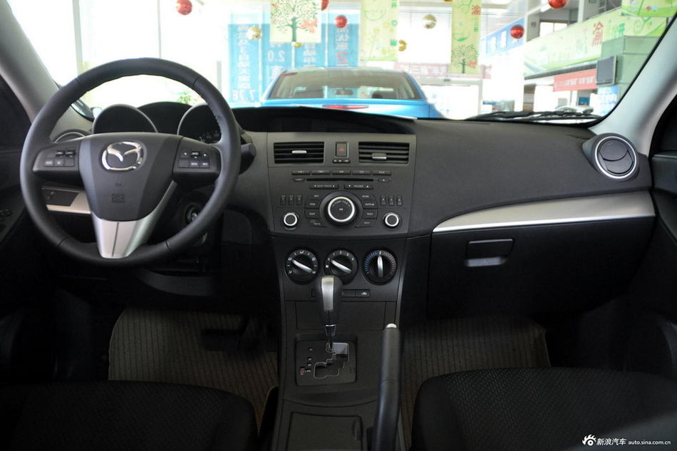 2013款马自达3星骋三厢1.6L自动精英型