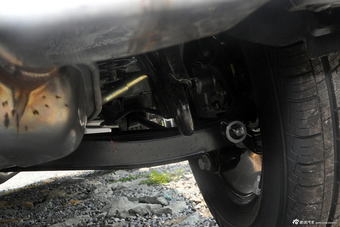 2013款狮跑2.0L GL手动两驱版