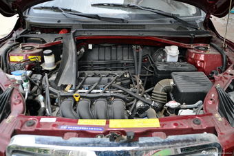 2012款力帆X60 1.8L手动发现版舒适型图片