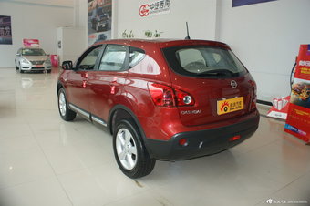 2012款逍客2.0L两驱CVT XV雷